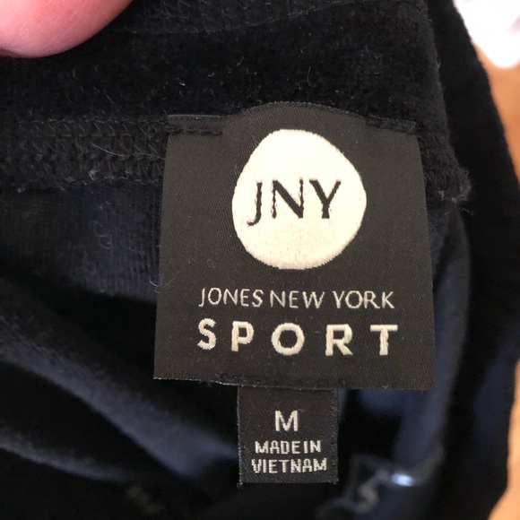 Jones New York Sport velour vest and pants - Picture 4 of 5